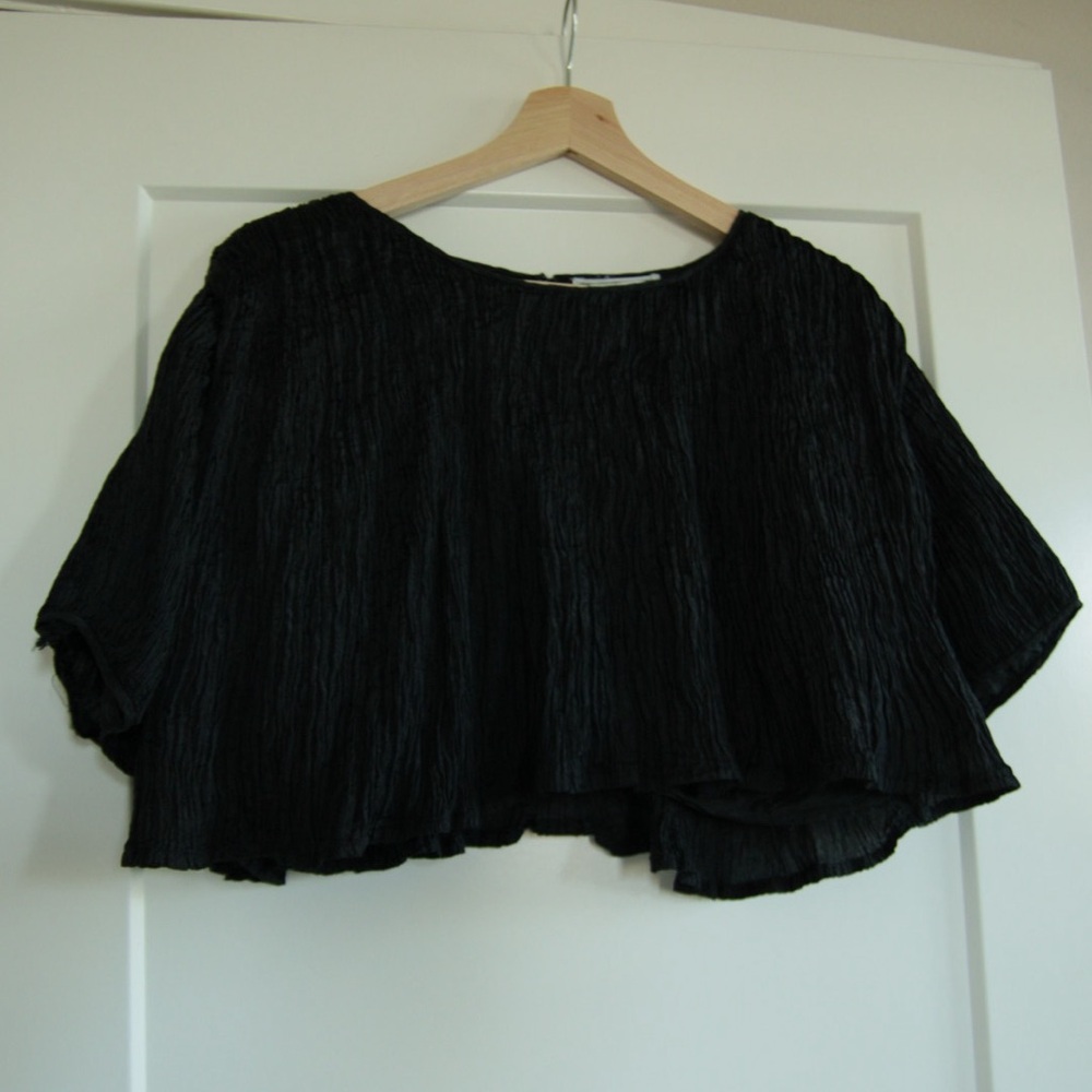 Vintage Candlelight Crinkle Black Women's Crop Top